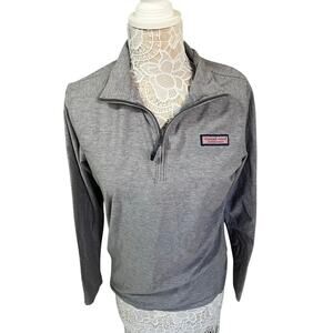 Classic Vineyard Vines style!  gray quarter zip pullover -size small